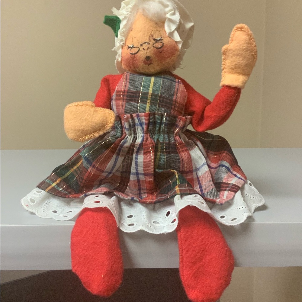 Annalee Doll “ Mrs. Clause” EUC Vintage
